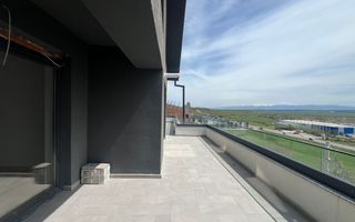 Apartament 4 camere, suprafata generoasa - Poză 15