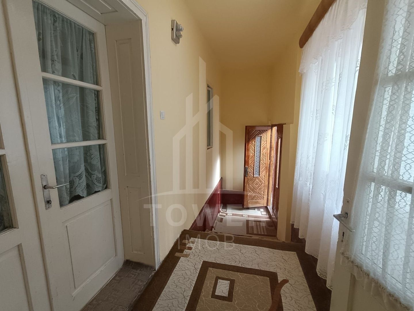 Casă tradițională de vânzare în Poiana Sibiului - Poză 14