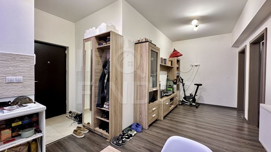 Vanzare 2 camere, Europa,  52 mp plus terasa 38 mp si garaj - Poză 4