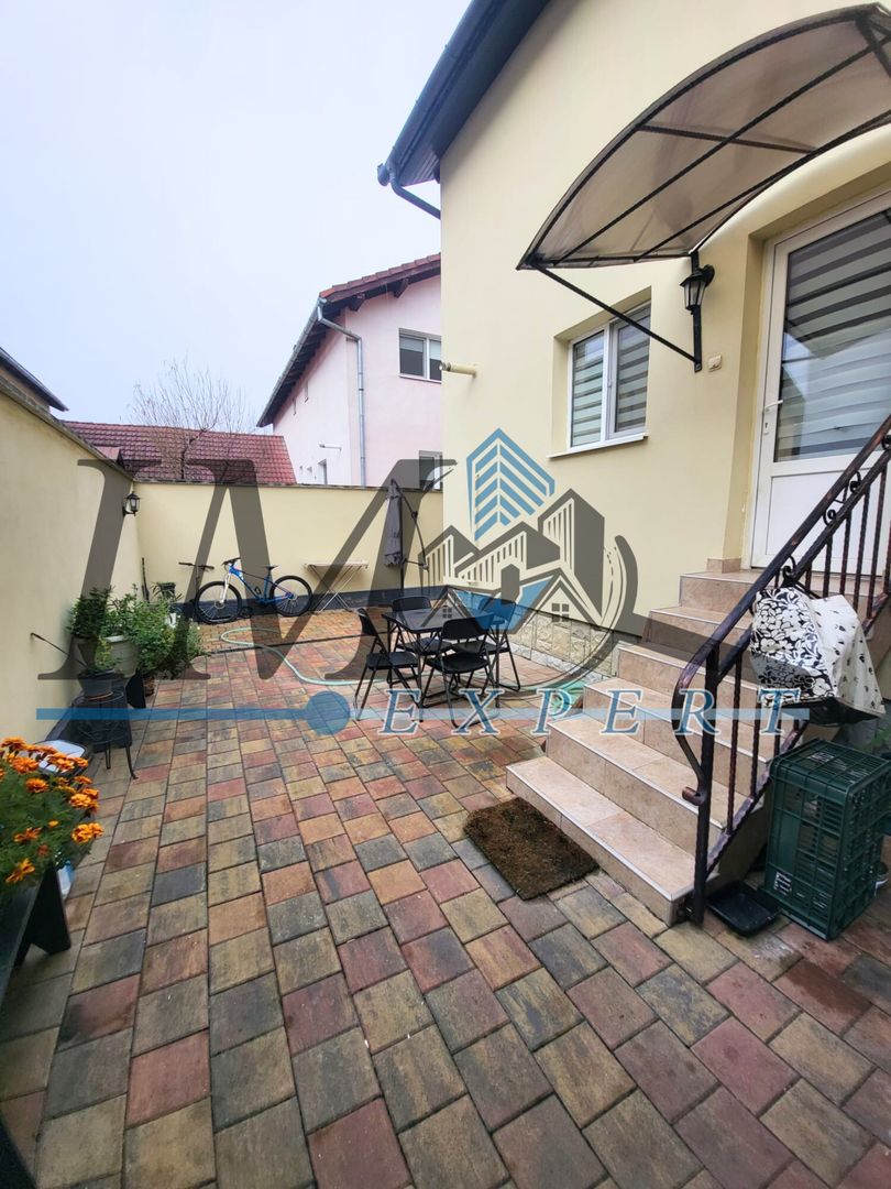 Casa moderna de vânzare intre Sebeș si Petresti - Poză 1