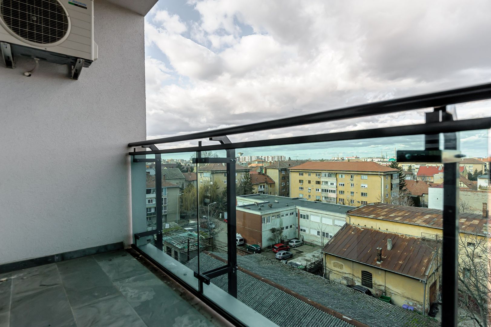 Apartament la Arad Plaza - Poză 6