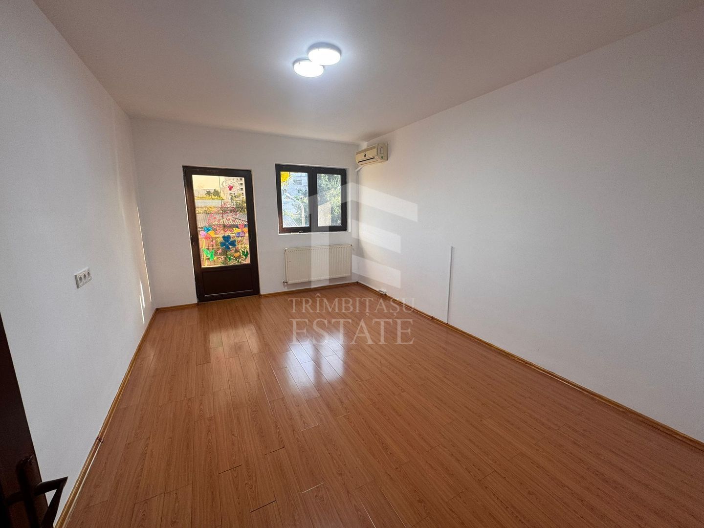 Casa de inchiriat Timpuri Noi 204 m - Poză 7