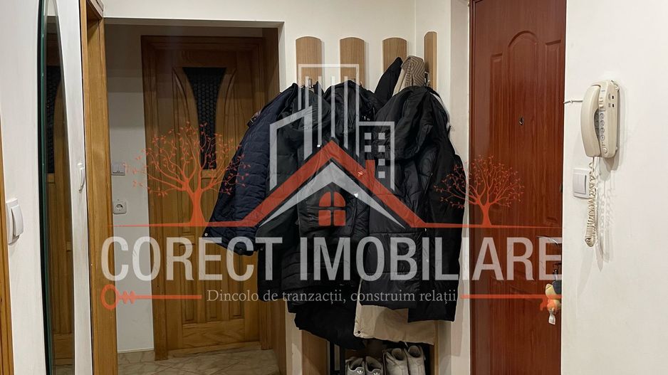 🏡 Se oferă spre vânzare apartament 3 camere decomandat – 67 mp + 2 ba - Poză 1