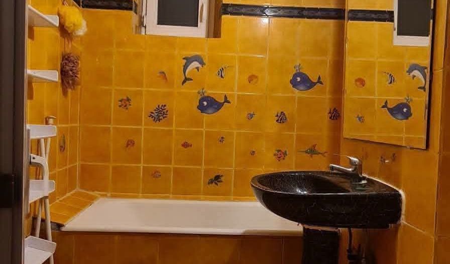 De vanzare apartament cu 2 camere, central, Bloc BR, et. 2, 76.000 euro - Poză 8