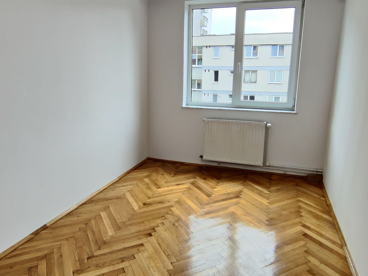 Apartament 4 Cam Decomandate, Cart Gheorgheni, Etaj intermediar - Poză 4