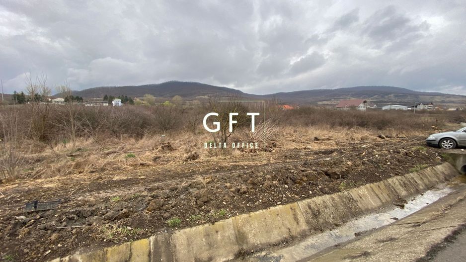 Teren 12,719 mp cu deschidere la DN17-ideal hala/parcare-Crainimat - Poză 5