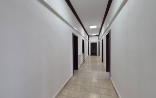 Clădire de birouri in Brasov - Poză 8
