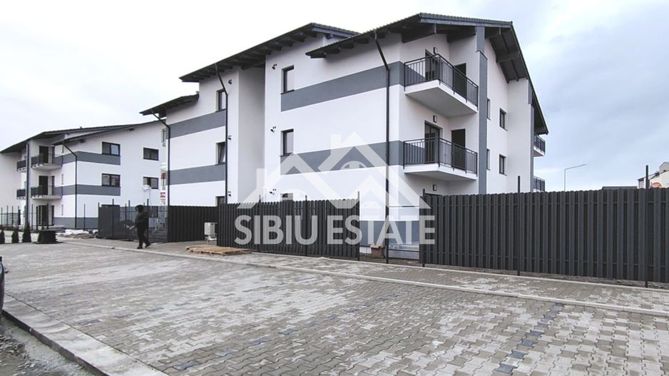 Apartament 3 camere, 2 bai, etaj 1 Selimbar - Poză 1