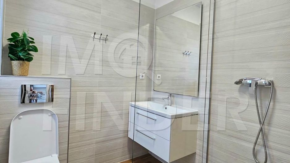 Inchiriere apartament 3 camere situat in vila privata, zona UMF - Poză 14