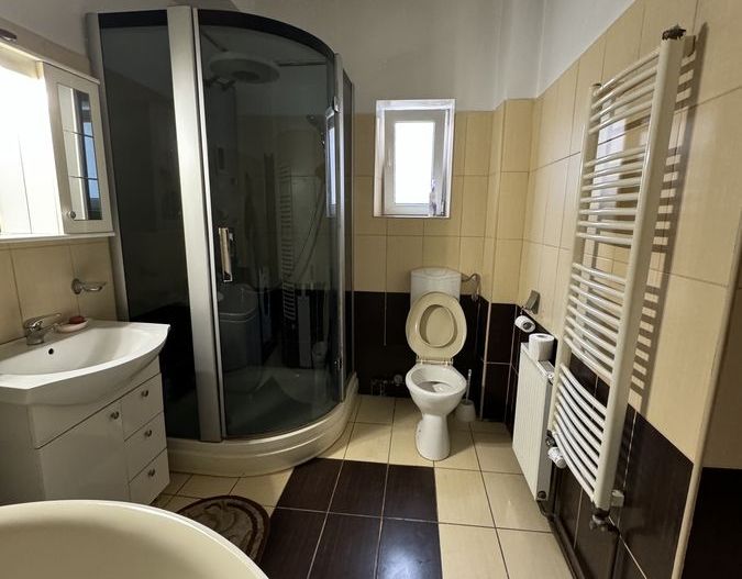 De vanzare apartament 4 cam. in vila 140 mp si curte 170 mp ultracentral sect 5 - Poză 14