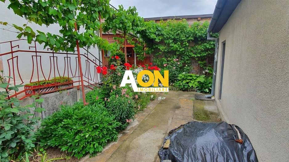 Casă lângă Cetatea Alba Carolina ideală pentru investiție sau locuința - Poză 3