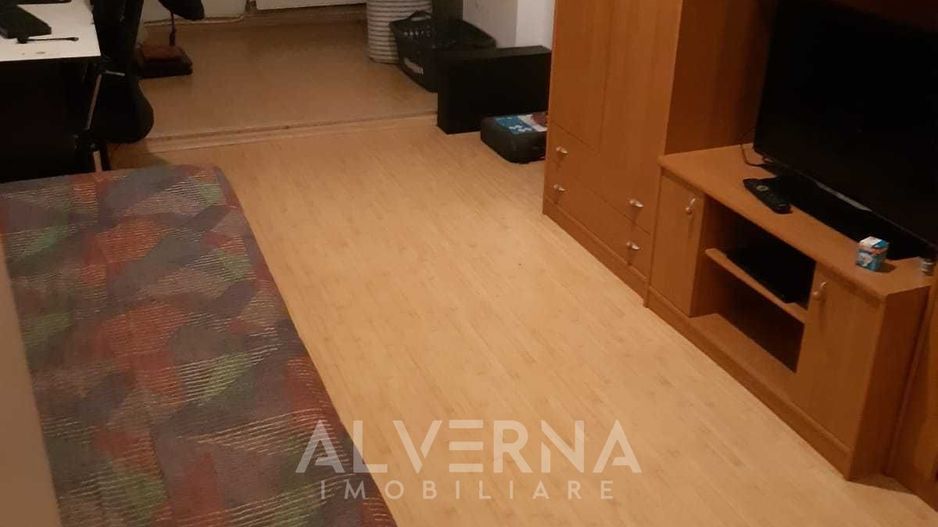 Apartament 3 camere | 80 mp | balcon | zona Piata Cipariu - Poză 2