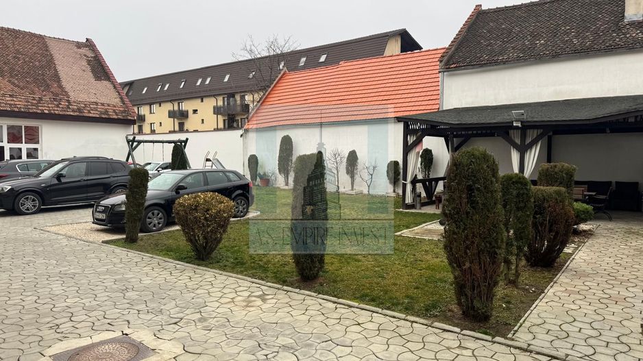 De inchiriat apartament 2 camere/ Centrul Istoric - Poză 10