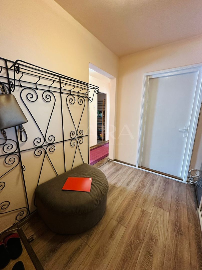 EXCLUSIVITATE. Apartament  4 camere decomandate, zona Primaverii. - Poză 2