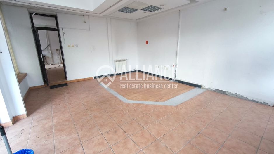 CENTRU Bdul Tomis spatiu comercial cu vitrina stradala! - Poză 5