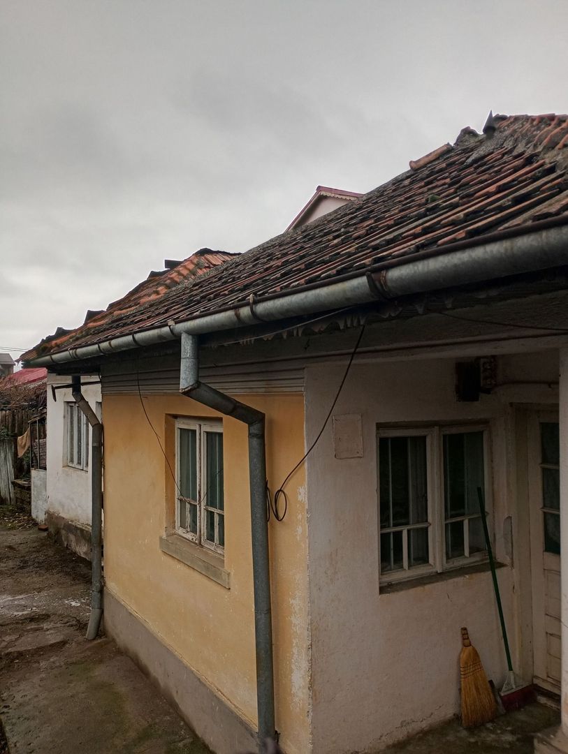 Proprietate situată în cartierul Brestei - Poză 1