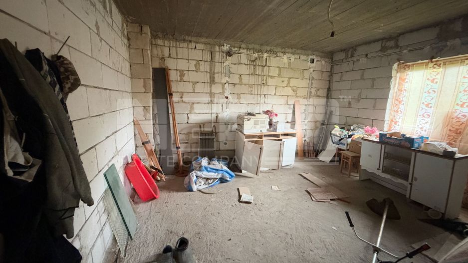 Casa si spatiu comercial in Radauti, teren 822 mp - Poză 10