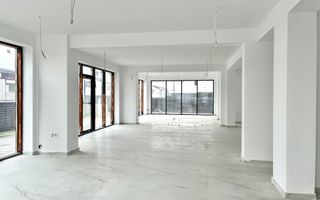 Spațiu Comercial / Sanpetru / 156 mp utili / Parcare 8 Locuri - Poză 2