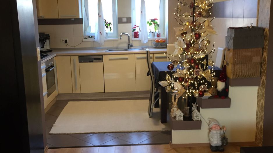 Apartament 3 camere - Poză 1