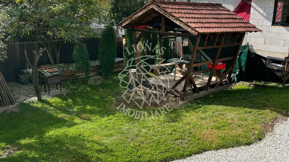 Casa 100 mp-teren 500 mp-panouri solare-anexa-foisor-Livezile - Poză 8