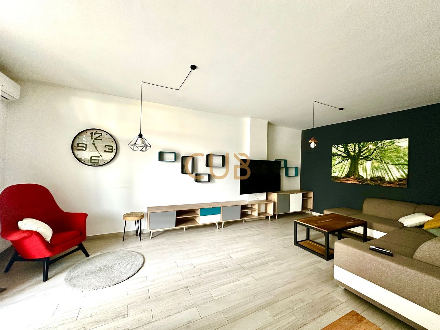 VIVALIA COMPLEX - 2cam complet mobilat+utilat|  parcare,curte,balcon - Poză 1