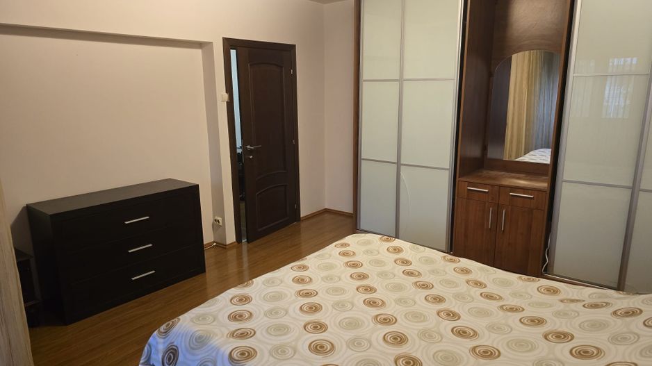 Apartament spatios cu doua camere, zona Virtutii - Poză 5
