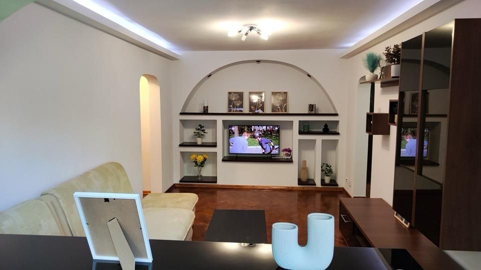 AP. 2 CAMERE PIATA SUDULUI, BUCATARIE INCHISA, METROU 13 MINUTE - Poză 2