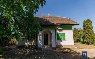 Vila cu 6 cam si 6 bai- 3465 mp teren- ideala pentru dezvotarea unui bussines  - Poză 26