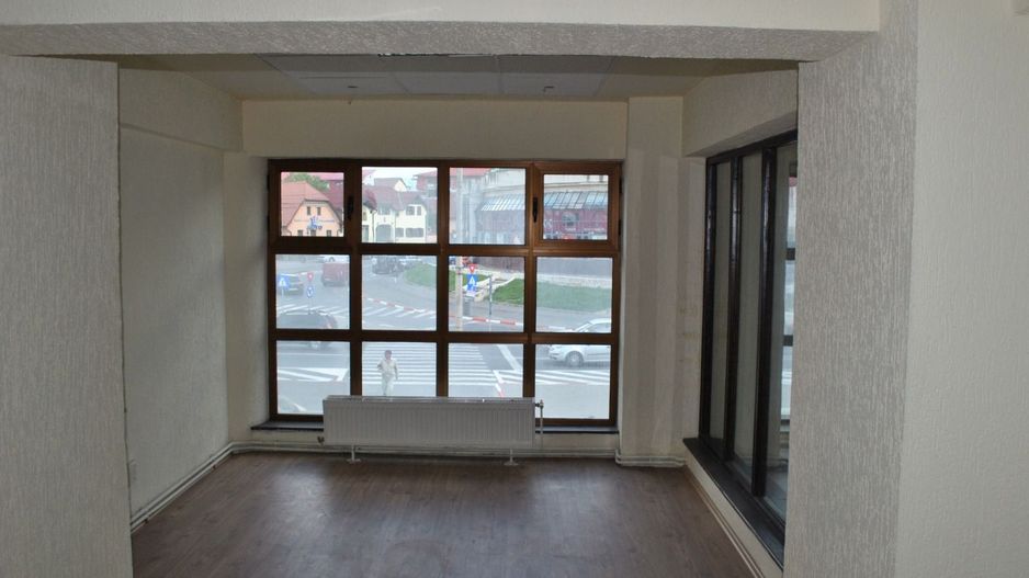 Spatiu comercial Strada Eduard Albert Bieltz, Turnisor - Poză 8