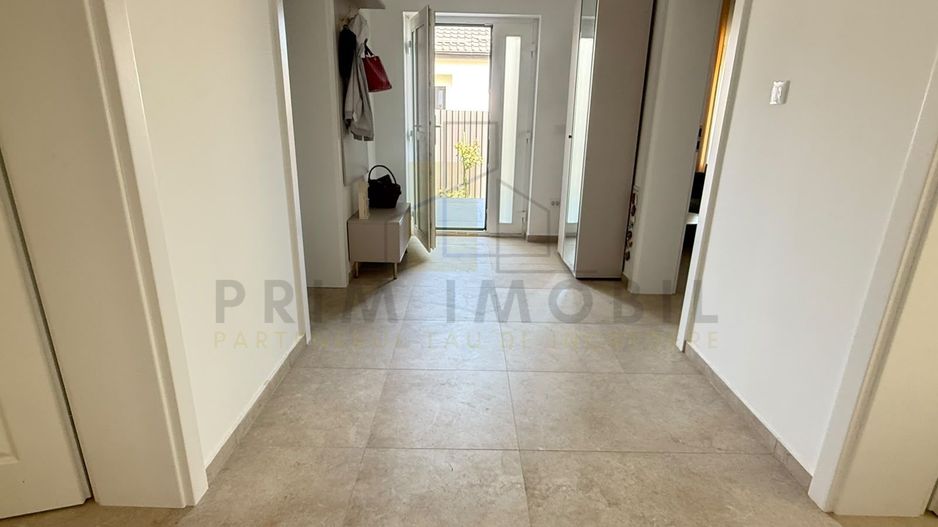 Casa 4 camere, 102 mp, teren 500 mp, fotovoltaice, Holboca - Poză 8