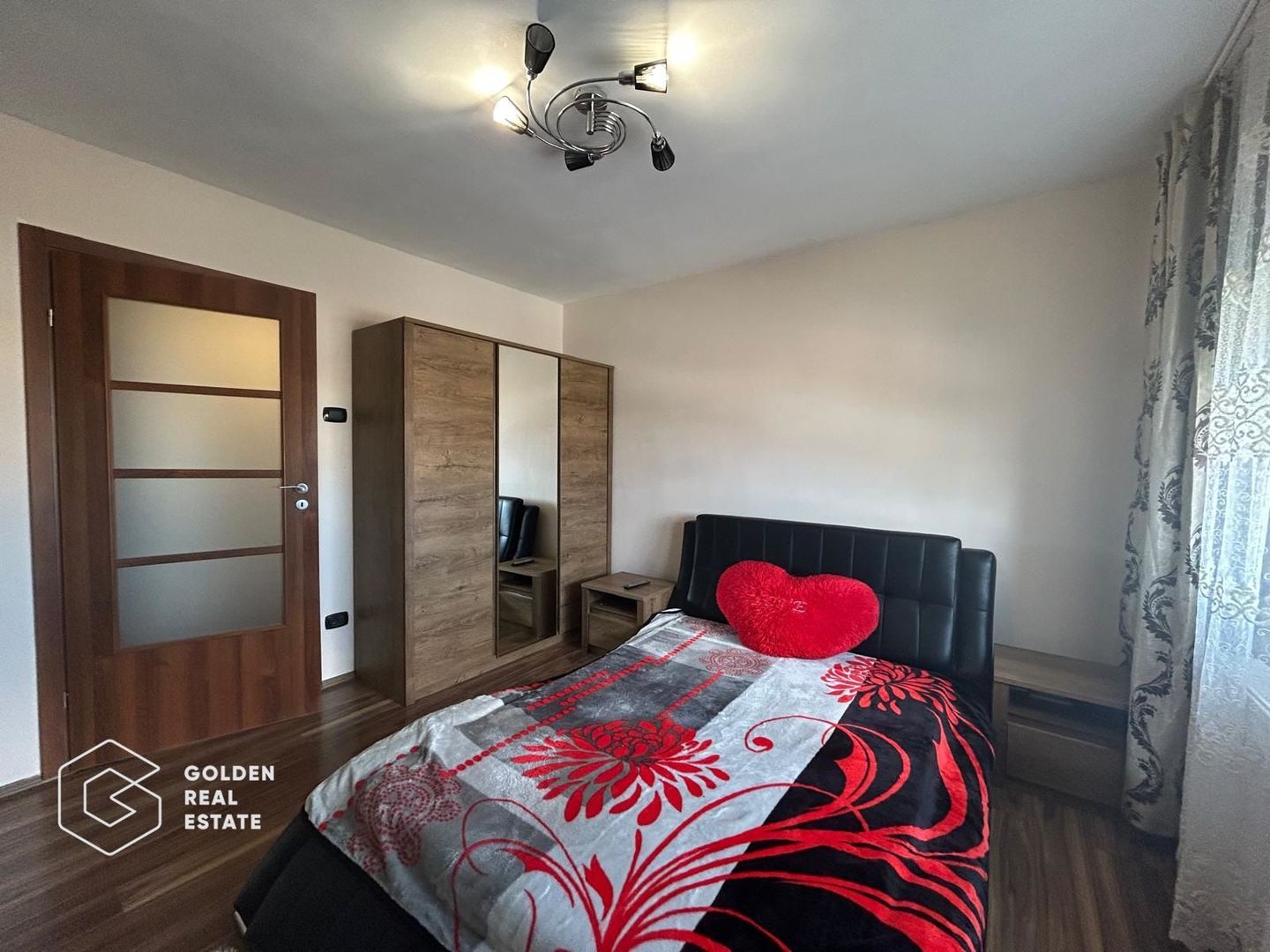 Apartament 3 camere, 92 mp utili, zona Aradul Nou - Poză 8