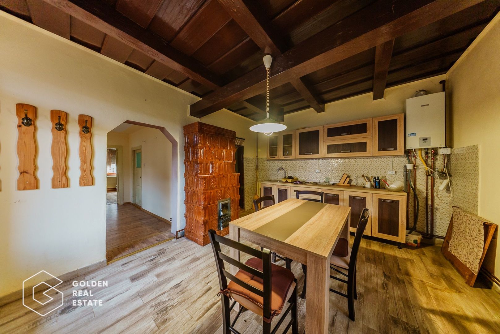 Casa in Ineu, cu teren de 1522 mp, comision 0% - Poză 1