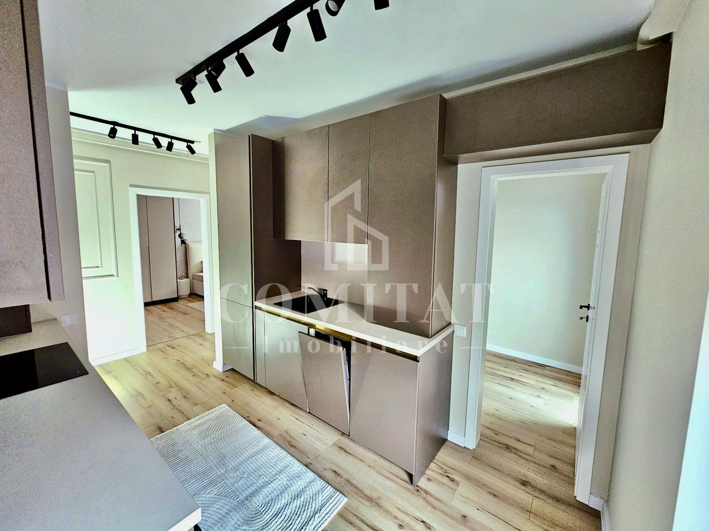 Apartament ultrafinisat | 3 camere | Zona Str Tineretului - Poză 13