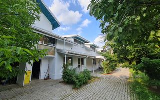 Casa in zona centralain vecinatatea padurii - Poză 4