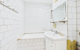 Apartament cu 3 camere de vânzare în zona Giurgiului - Poză 5