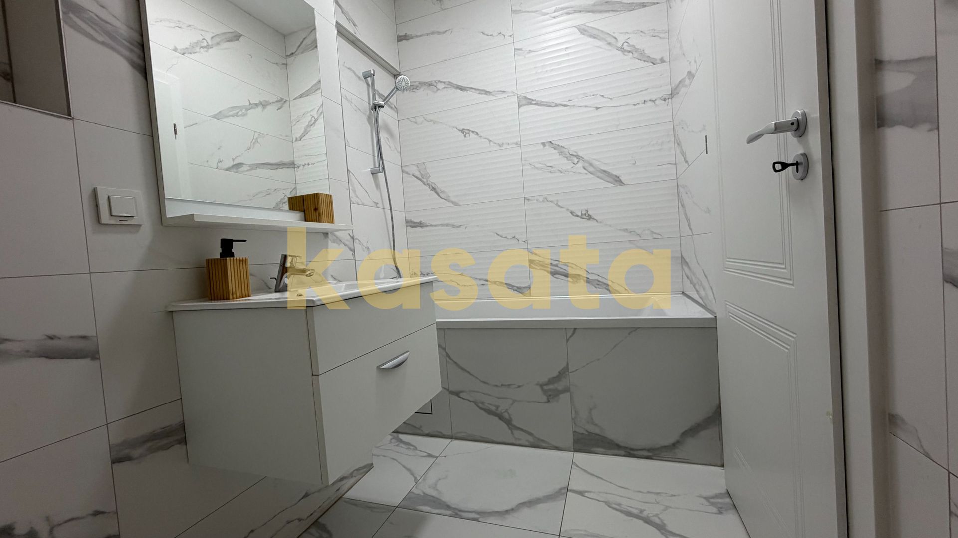 2 camere I parter I gratina proprie 83 mp I First Estates I 55 utili - Poză 12