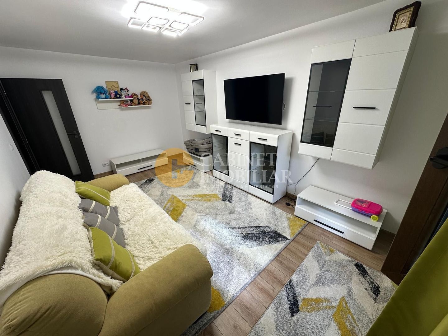 2 camere DECOMANDAT | RENOVAT - BLOC 1984 - MOBILAT si UTILAT - CANTA - Poză 2