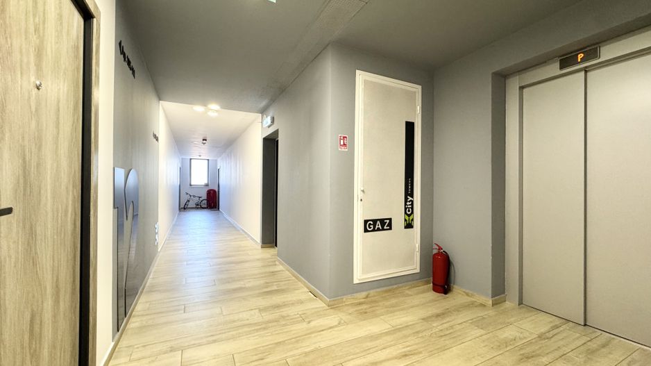 Apartament luminos cu 2 camere, balcon – zona Vox - Poză 32