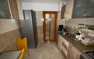 2 Camere | Decomandat | Centrala proprie | 1981 | Parcare ADP | Parter - Poză 5