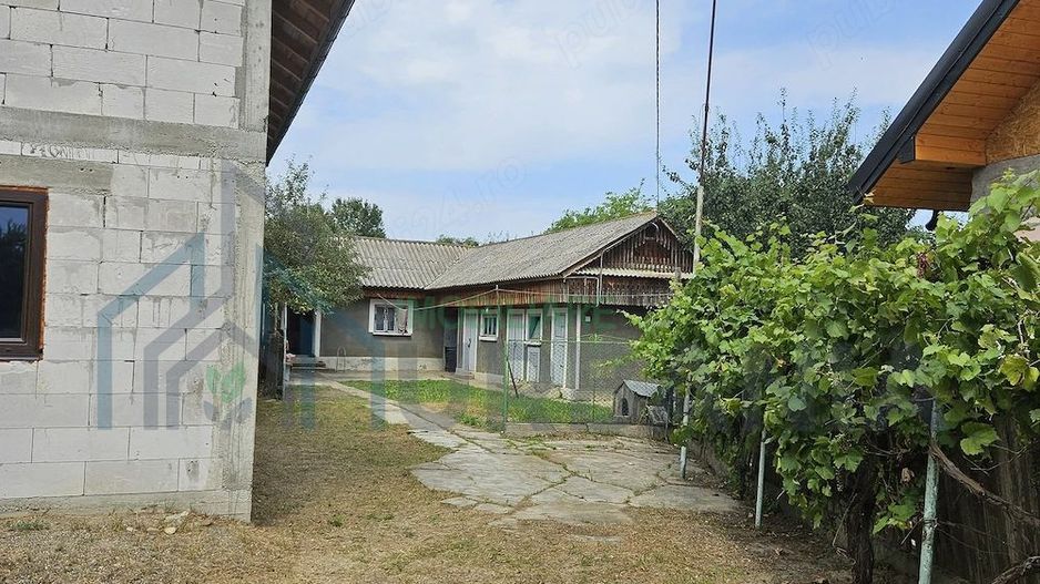 Casă de vânzare la intrarea în Pașcani, 75.000 EUR - Poză 4