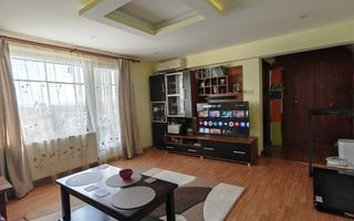 Vand apartament 3 camere - Poză 2