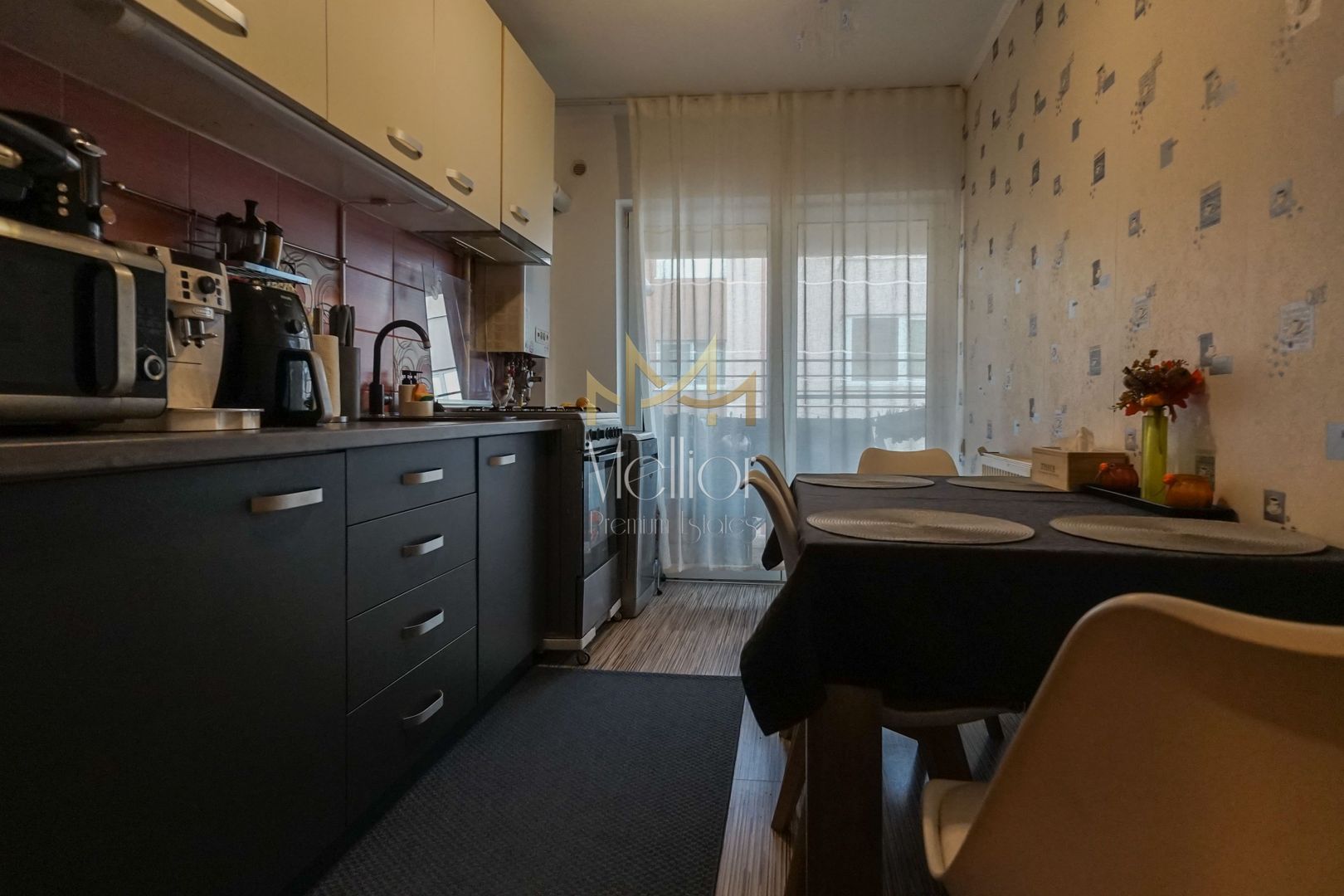 Apartament decomandat, 2 camere, balcon, parcare, Floresti, Somesului - Poză 1