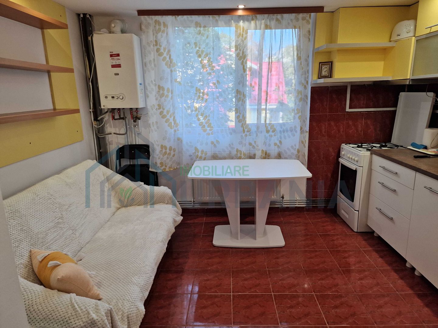Apartament 1 cameră de închiriat, Tătărași, zonă liniștită - Poză 1