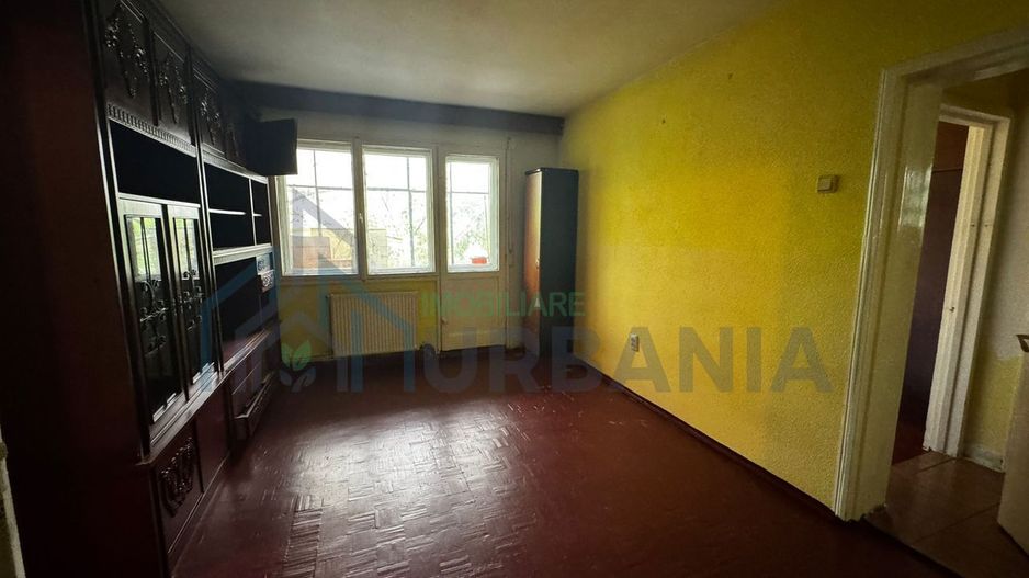Apartament 3 camere, Podu Roș, Iași - de renovat - Poză 3