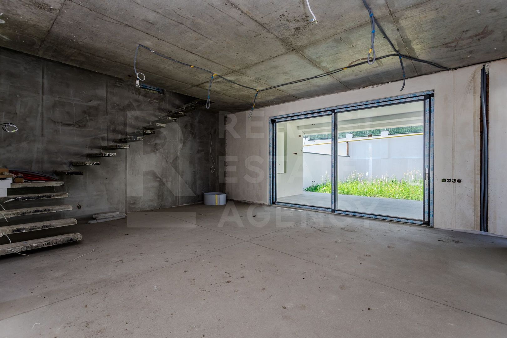 Casă , Hitech, 220 mp, amplasat pe str. Vierul, Dumbrava - Poză 19