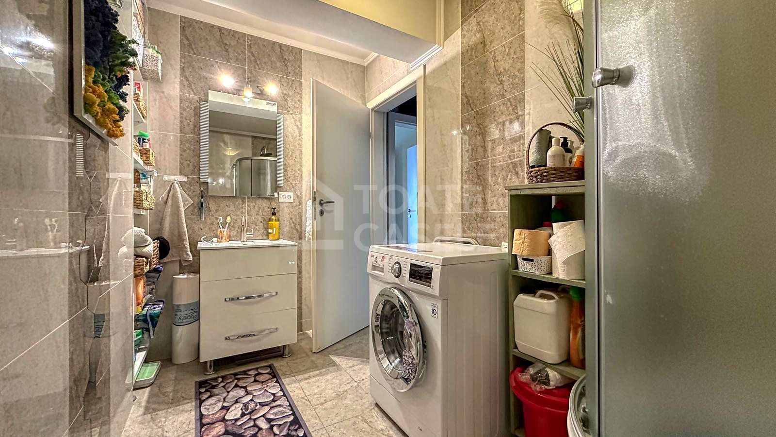 Apartament nou cu 2 camere, decomandat,  garaj, etaj intermediar - Poză 4