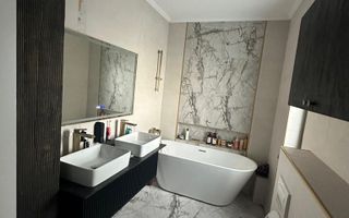 Casa D+P+E in Tomesti ,Asfalt, Tâmplărie VEKKA - Poză 4