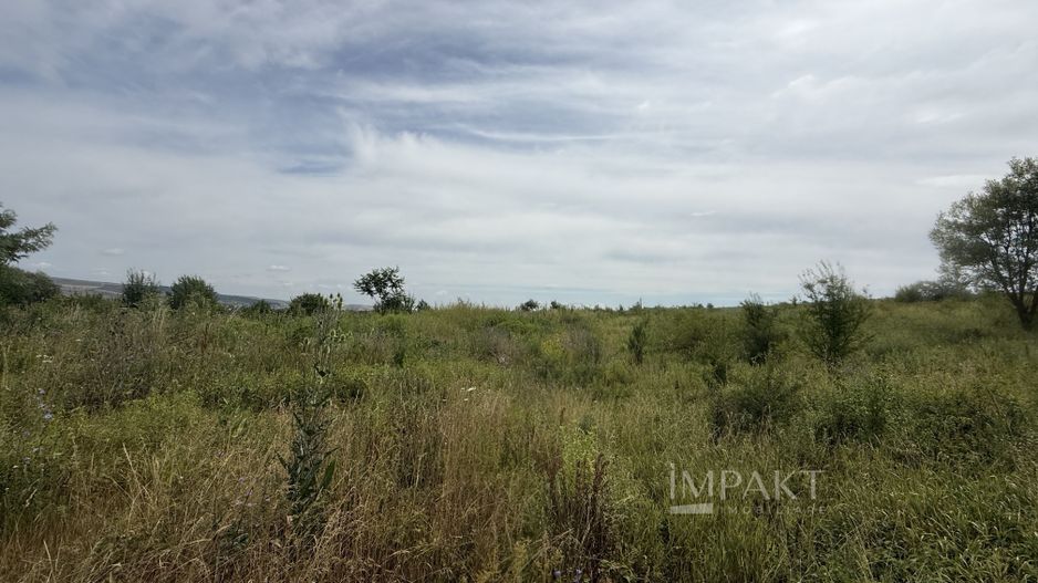 Teren intravilan 1306mp ideal pentru investitie in Sopor - Poză 1