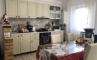 Vand apartament 2 camere zona Urusagului - Poză 3