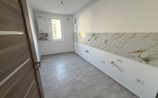 Etaj 2. Disponibil imediat. Decomandat. TVA 21% inclus in pret - Poză 1